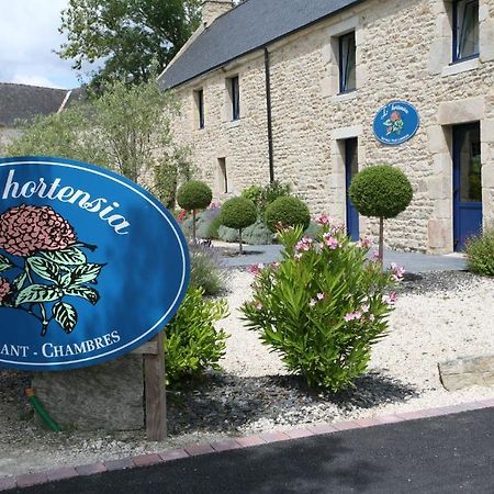 Hotel - Restaurant L'Hortensia Noyalo Exteriör bild